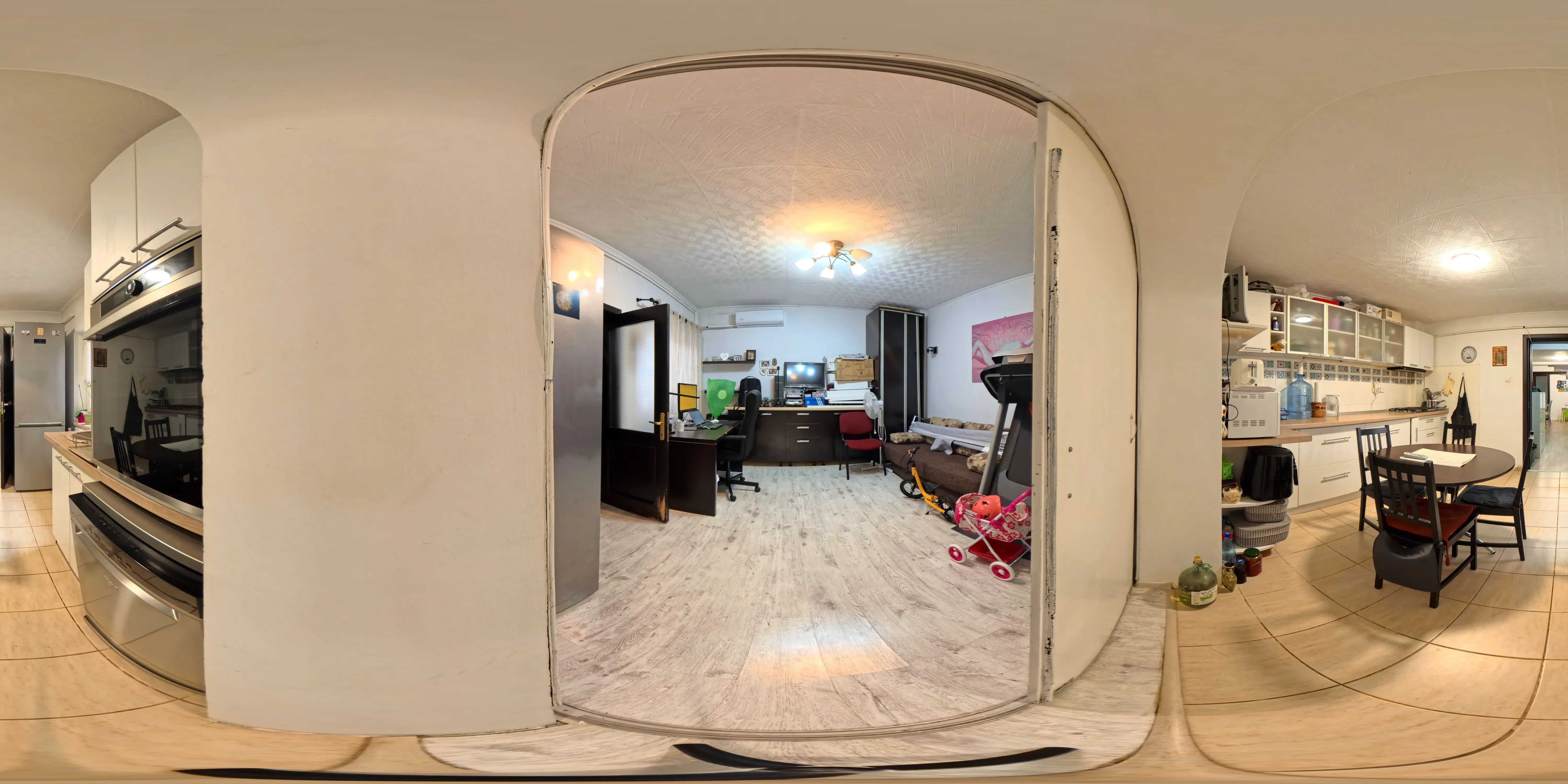 Bucătărie modernă cu expunere echilibrată – Stoian Residence